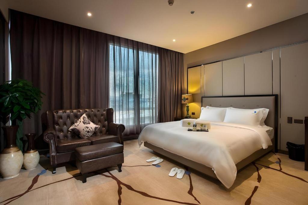 Lotus Blu Hotel Legazpi Eksteriør billede