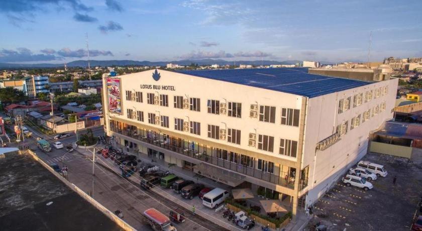 Lotus Blu Hotel Legazpi Eksteriør billede