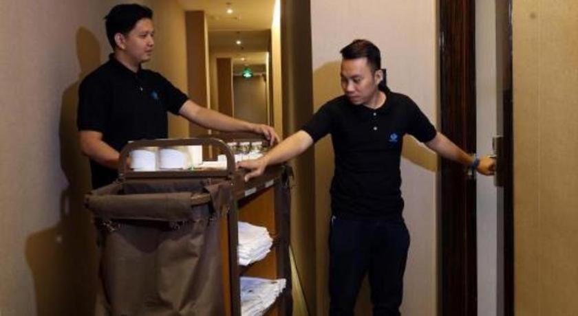Lotus Blu Hotel Legazpi Eksteriør billede