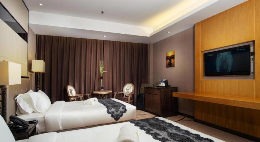 Lotus Blu Hotel Legazpi Eksteriør billede