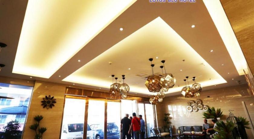 Lotus Blu Hotel Legazpi Eksteriør billede