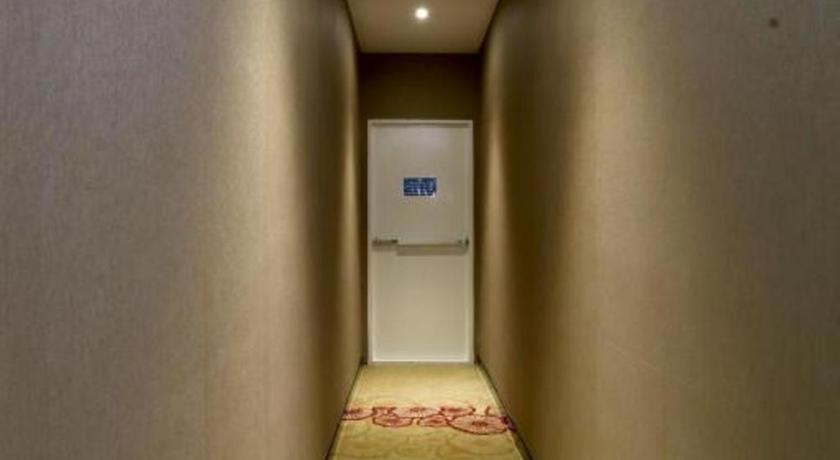 Lotus Blu Hotel Legazpi Eksteriør billede