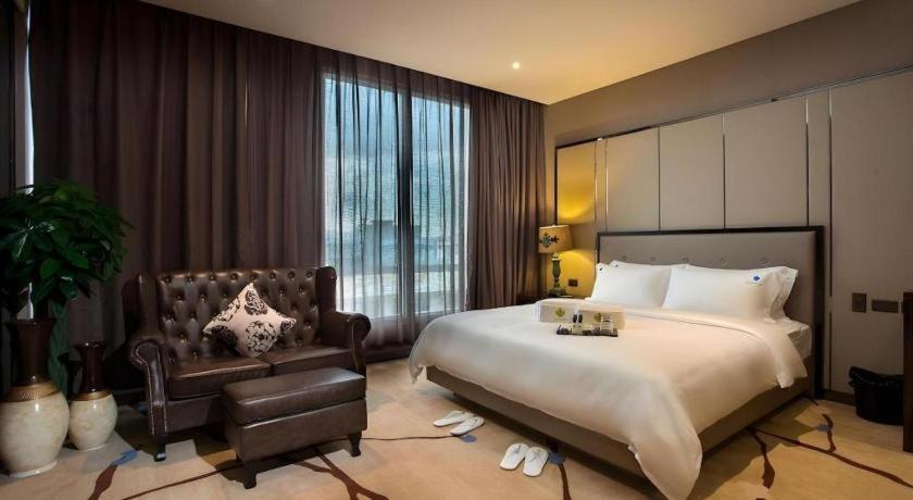 Lotus Blu Hotel Legazpi Eksteriør billede