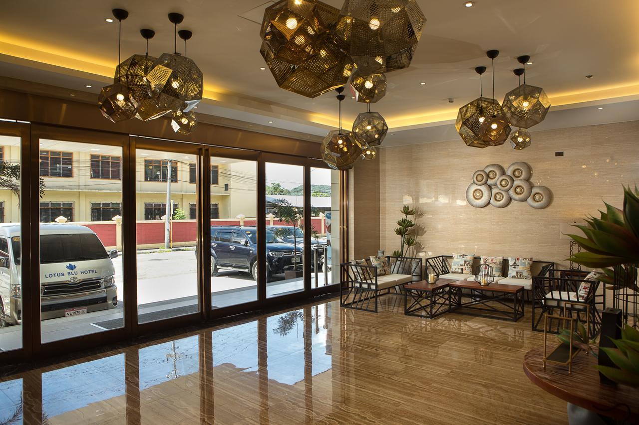 Lotus Blu Hotel Legazpi Eksteriør billede
